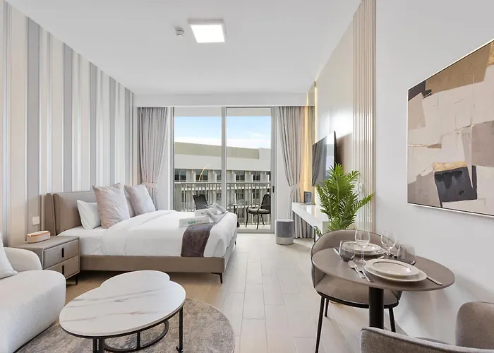 Perfect Getaway Modern Studio In Luma 22 - Jvc